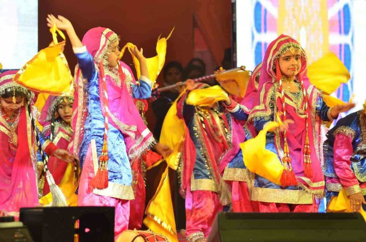 jagdambika pal became emotional to see handicapped girl performance