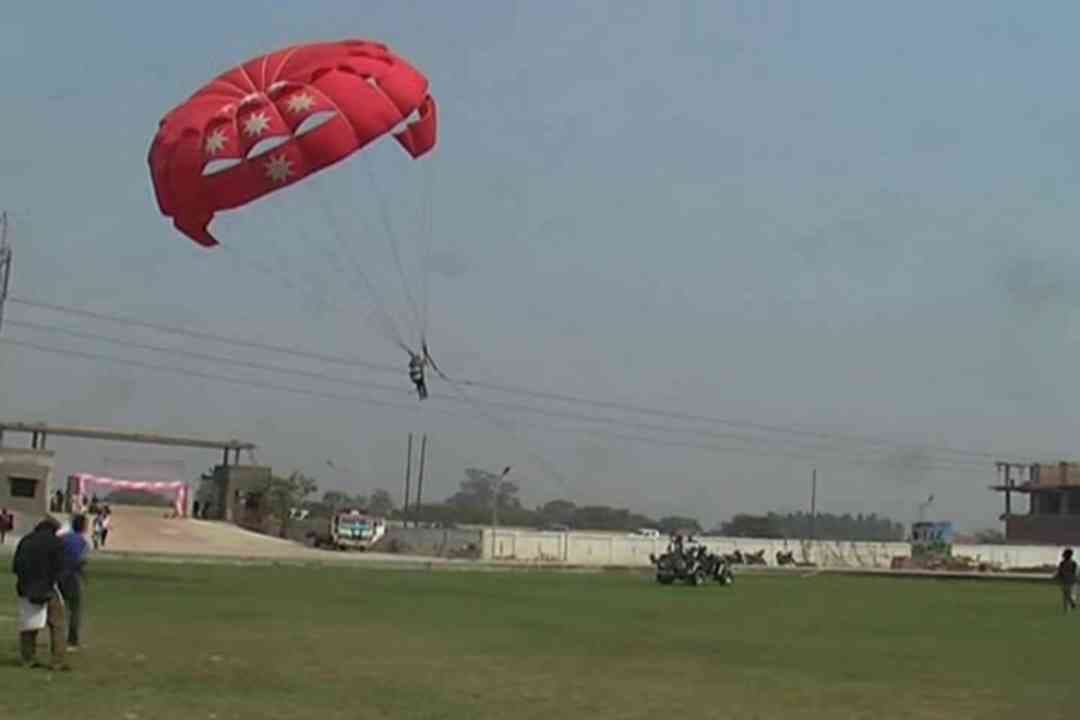 Paragliding in School Kaushambi