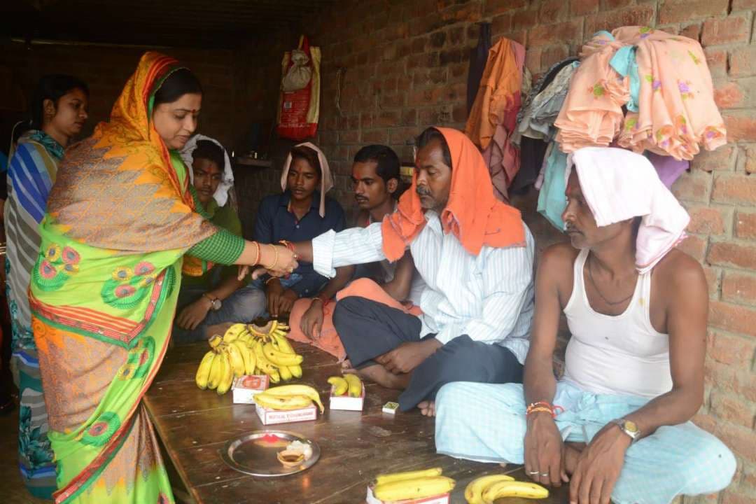 BJP Leader Tied Rakhi on dalit Hand