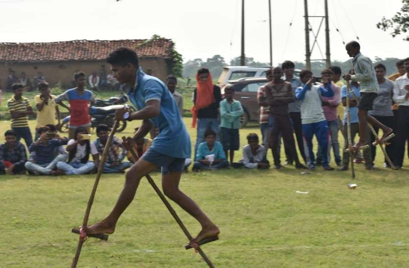 Photo Gallery : इस दौड़ स्पर्धा के कारण प्रदेश स्तर पर बनी इस गांव की पहचान, आखिर क्या खास है इस दौड़ में, पढि़ए खबर...