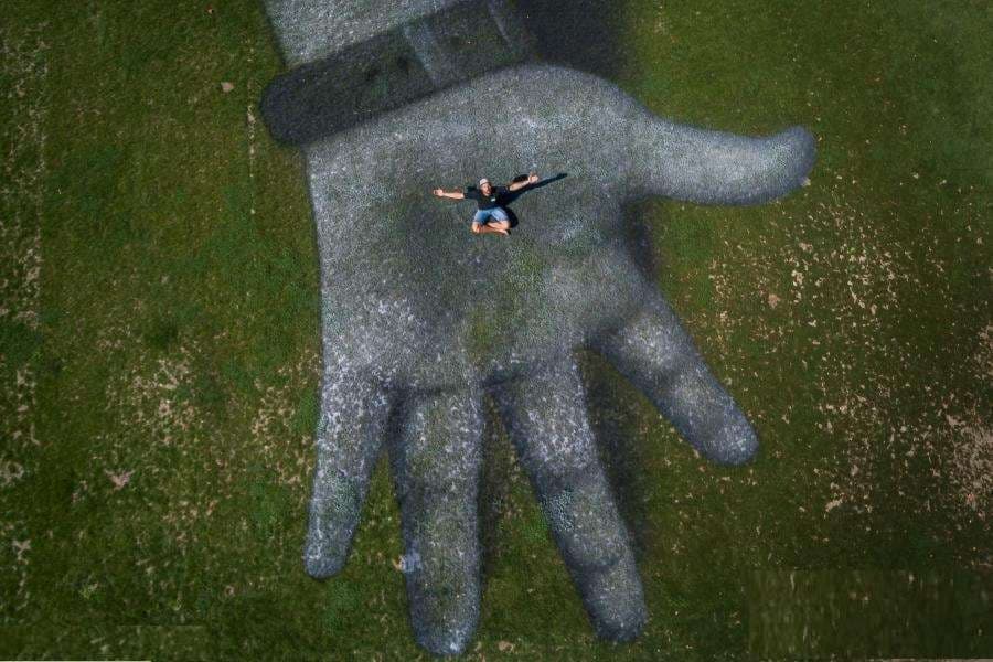 giant landart painting near lake in geneva catching eyes of onlookers