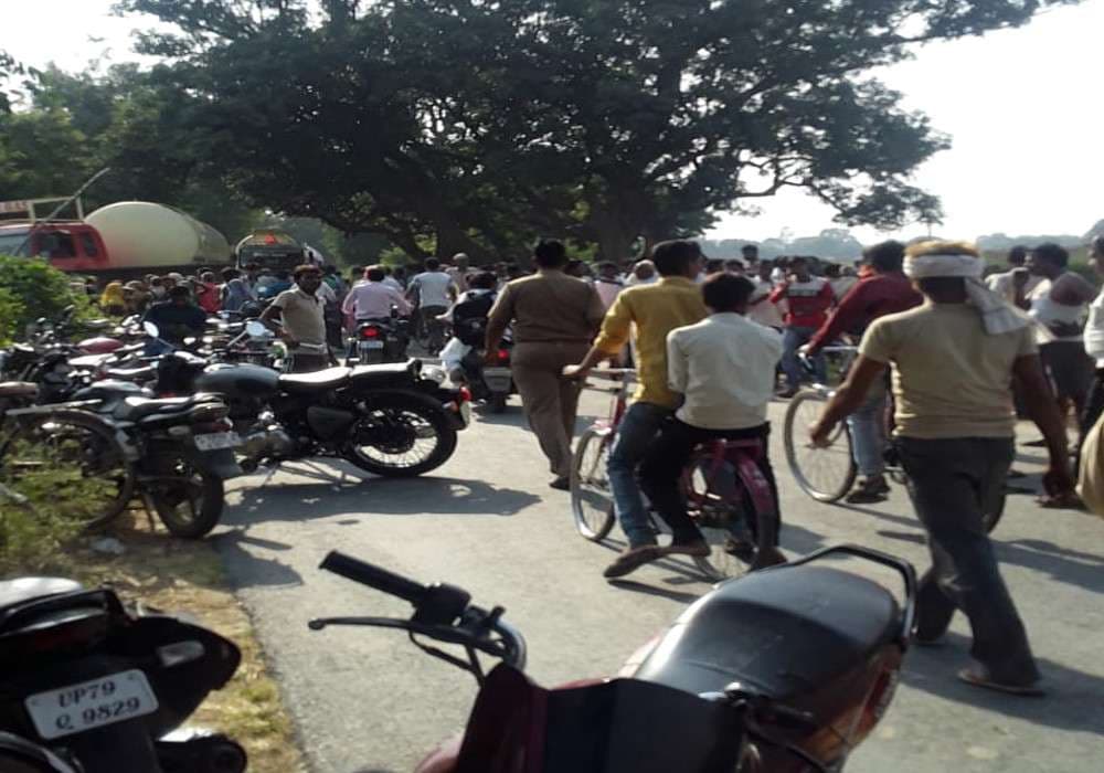 Four died and many people injured in Auraiya road accident