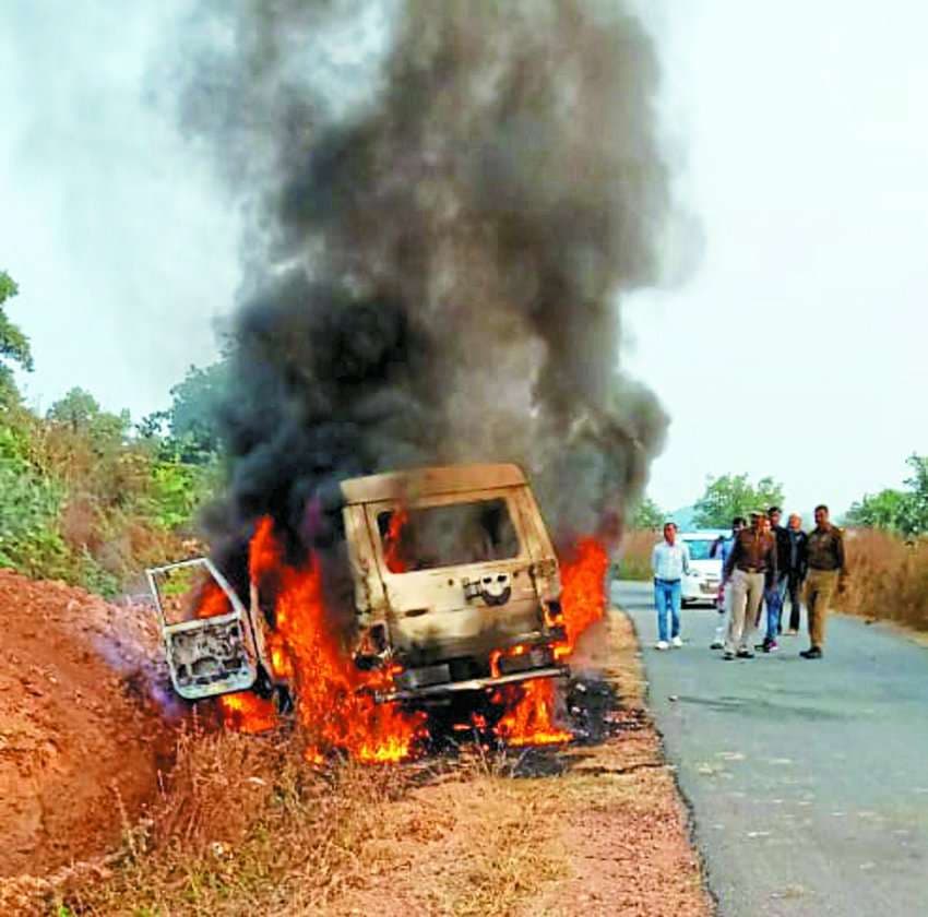 Jeep burned in smoke