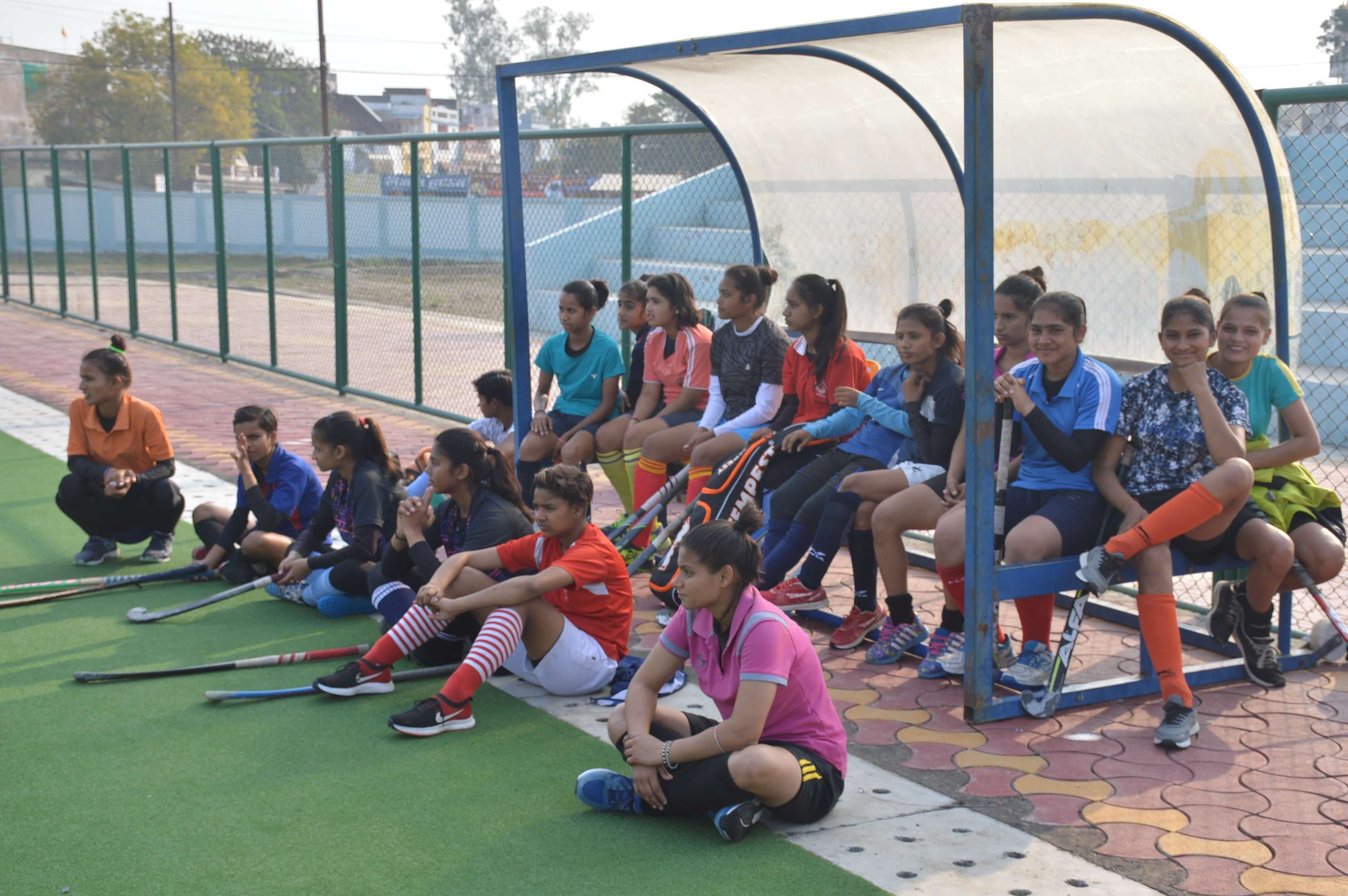 Hockey players showed their skills on Estoturf