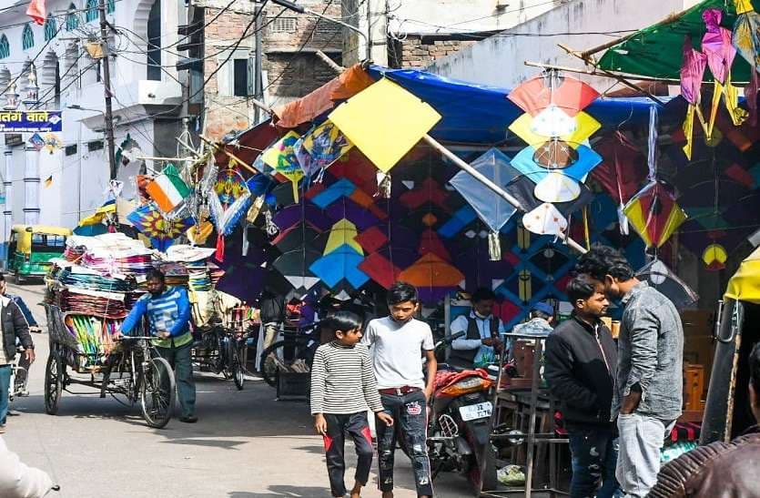 kites making
