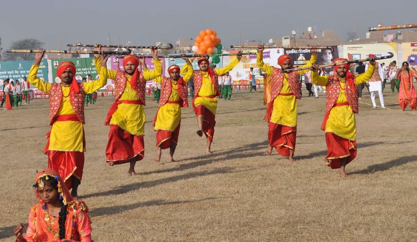 श्रीगंगानगर.....''गणतंत्र दिवस'' शान से लहराया तिरंगा, देशभक्ति के कार्यक्रमों ने बांधा समां.........देखें खास तस्वीरें