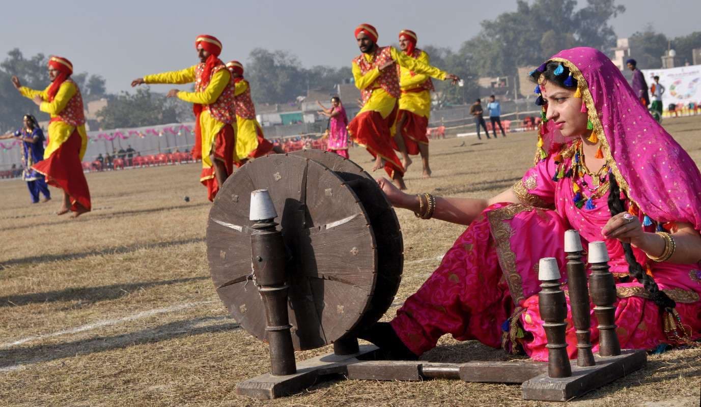 श्रीगंगानगर.....''गणतंत्र दिवस'' शान से लहराया तिरंगा, देशभक्ति के कार्यक्रमों ने बांधा समां.........देखें खास तस्वीरें