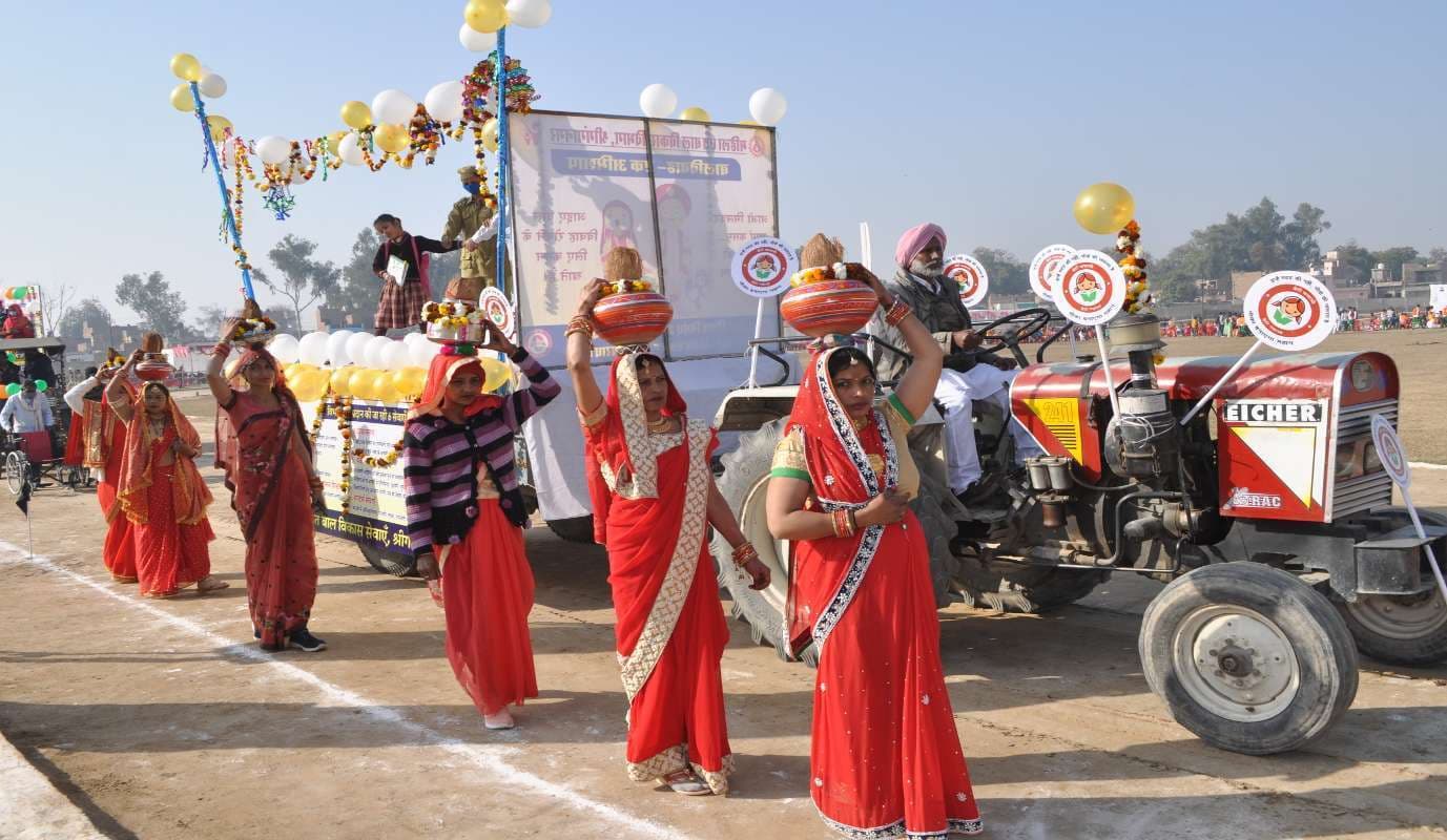 श्रीगंगानगर.....''गणतंत्र दिवस'' शान से लहराया तिरंगा, देशभक्ति के कार्यक्रमों ने बांधा समां.........देखें खास तस्वीरें