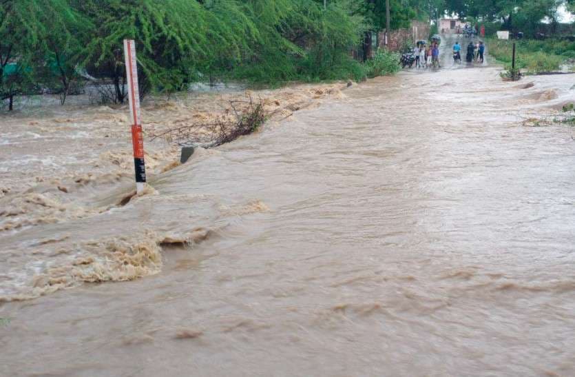 heavy_rain_in_bhilwara4.jpg