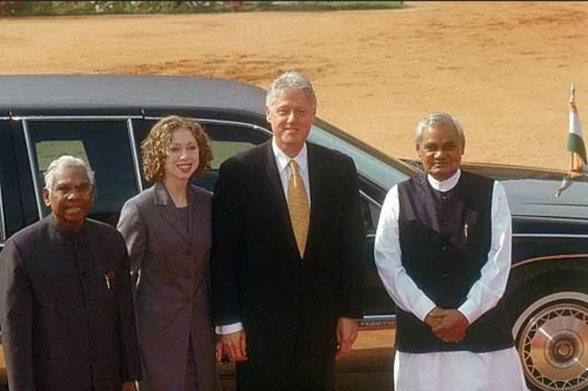 clinton_in_india.jpg