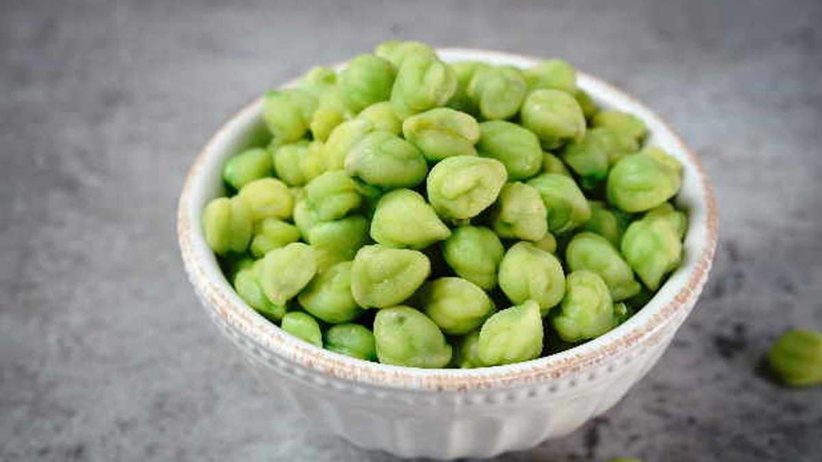 green-chana-plant.jpg