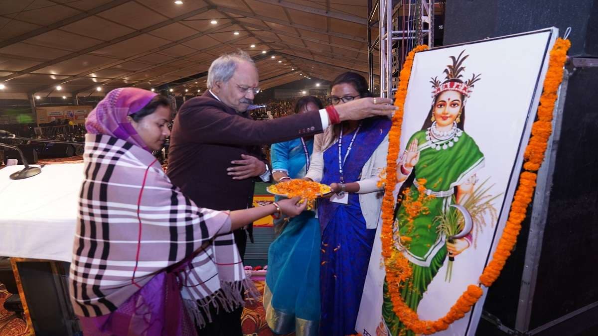 मैनपाट महोत्सव में पहुंचे मंत्री अग्रवाल, खूबसूरती को संवारने दिए 2 करोड़ रूपए, बोले- मनाली की तर्ज पर बनेगा मॉल रोड, देखें photos