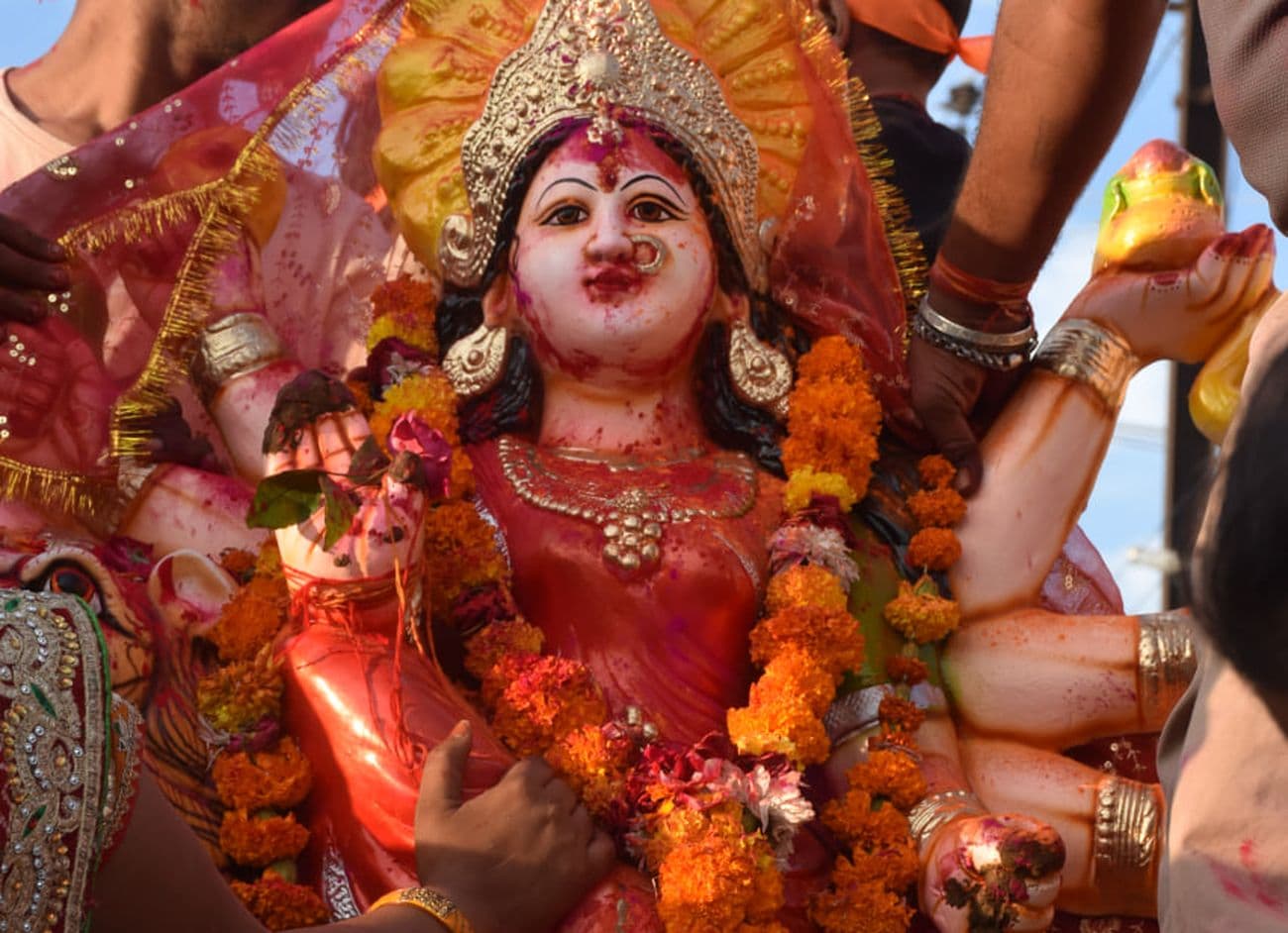 Immersion of the idol amidst cheers after nine days of worshiping the Mother Goddess