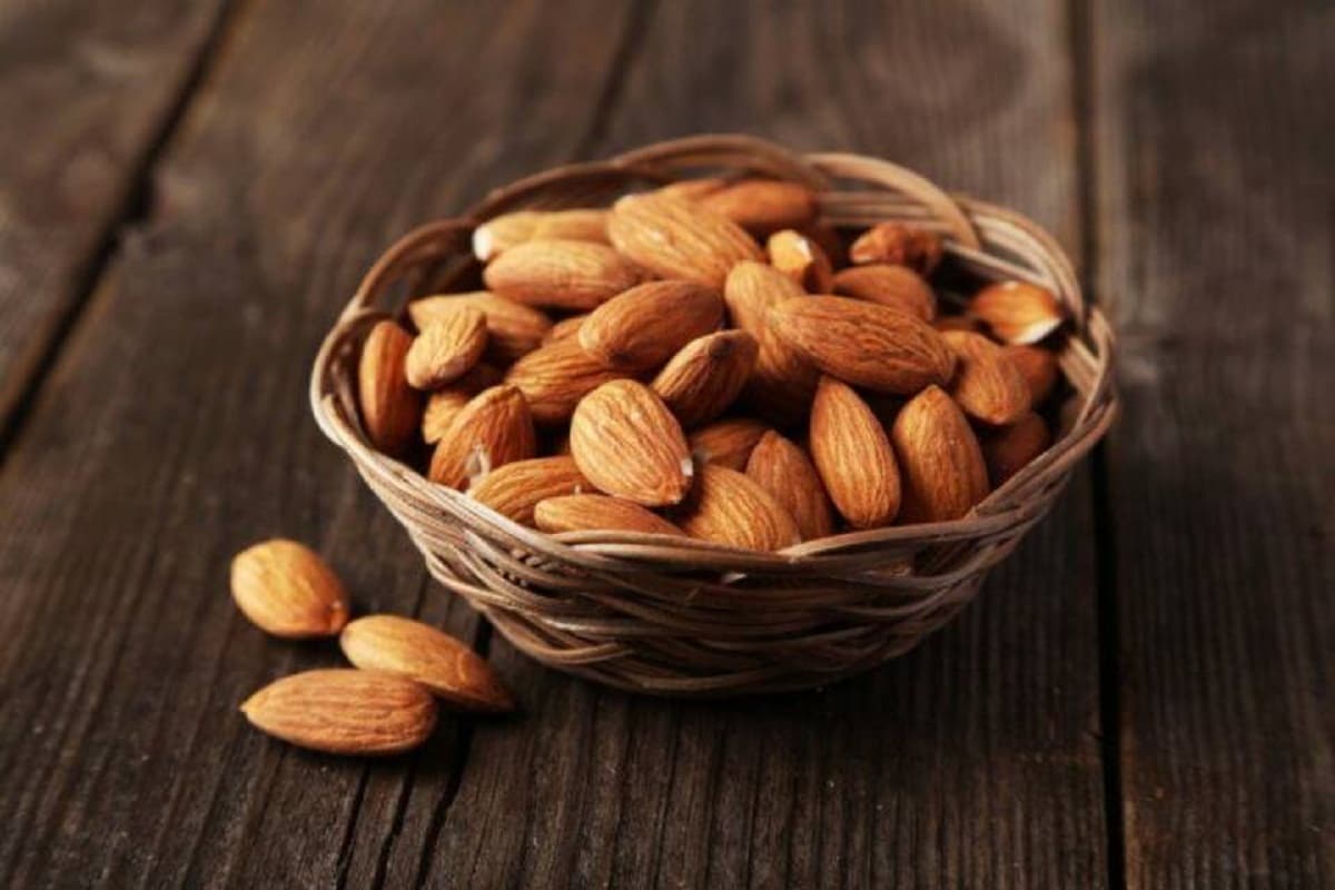 Benefits of Eating Almonds In winter