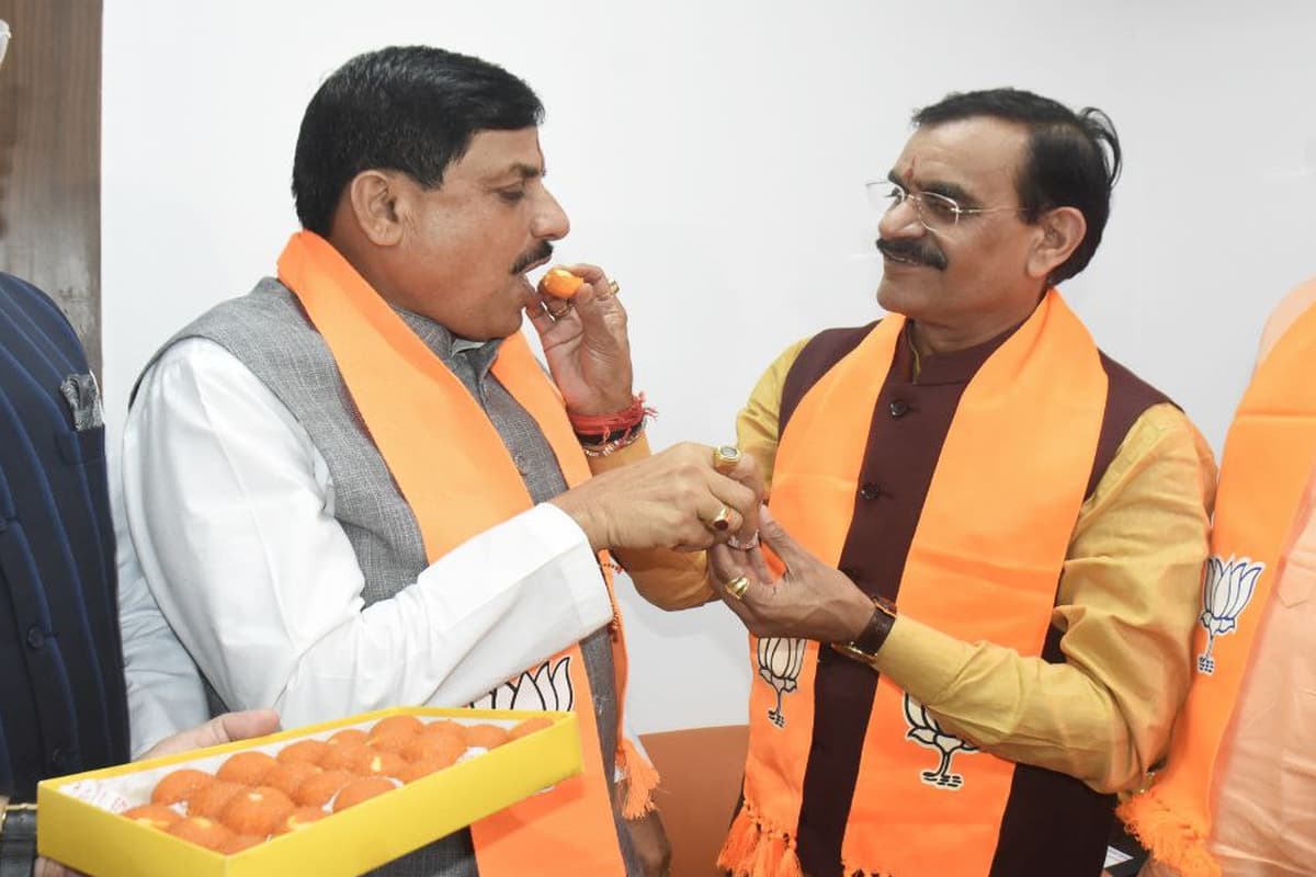 Cm Mohan Yadav And V DSharma