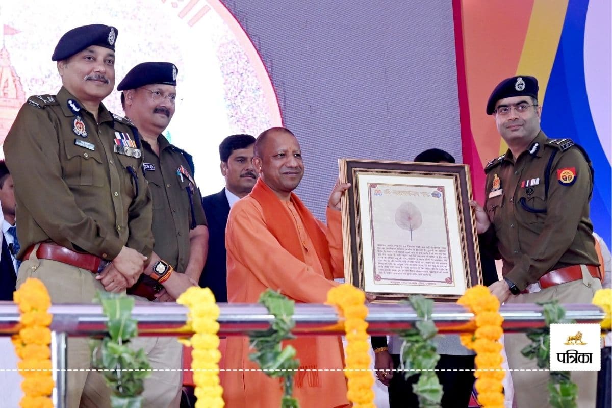 CM Yogi in Prayagraj