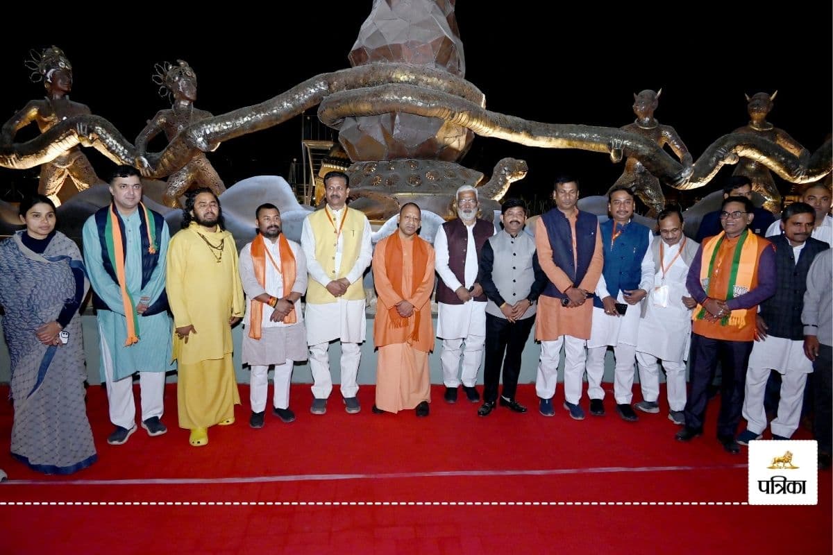 CM Yogi in Prayagraj