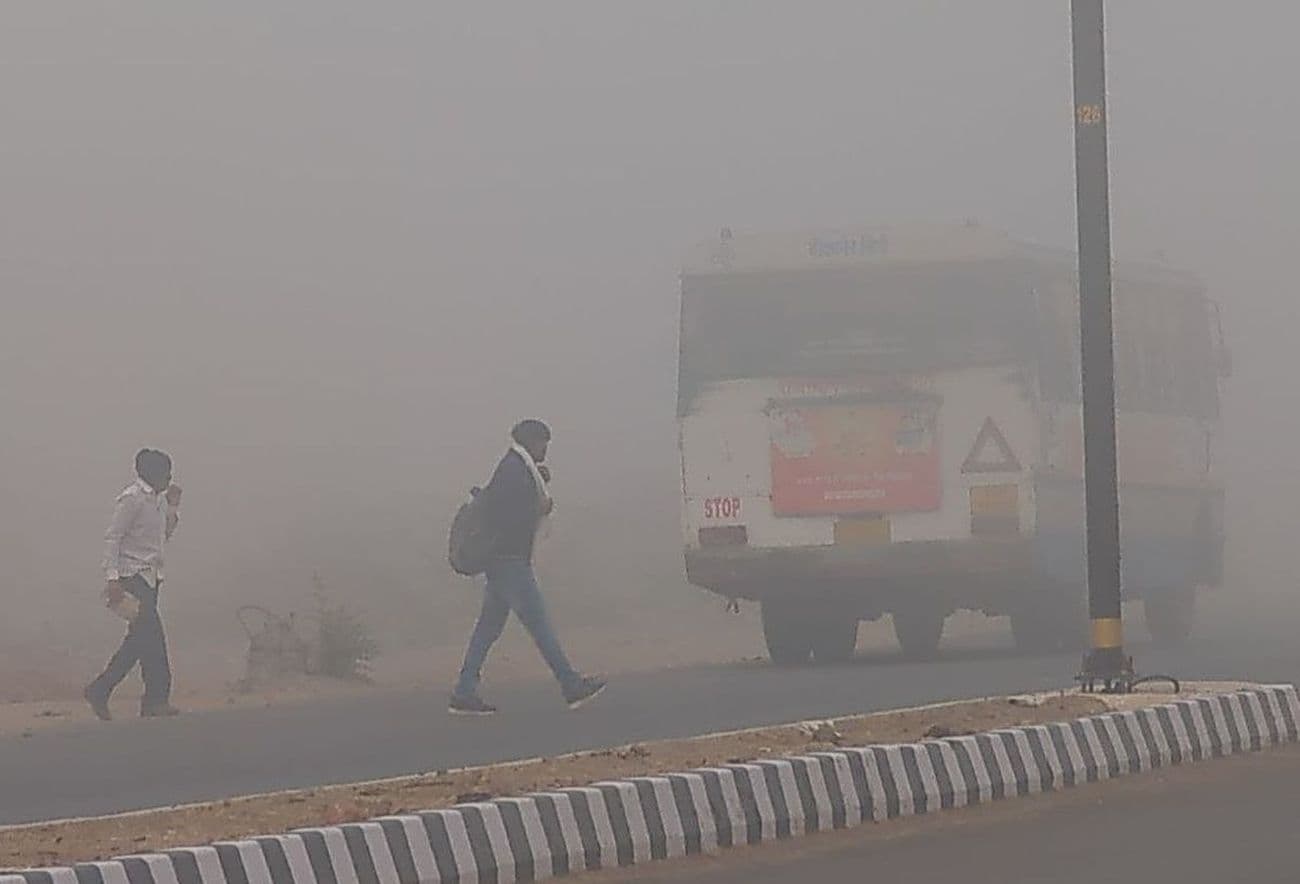 Fog and winter return again in Nagaur