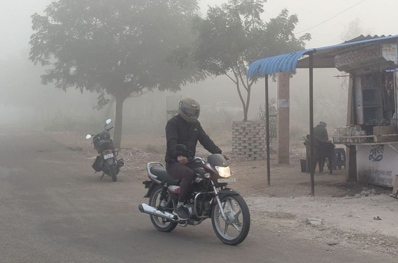 Fog and winter return again in Nagaur