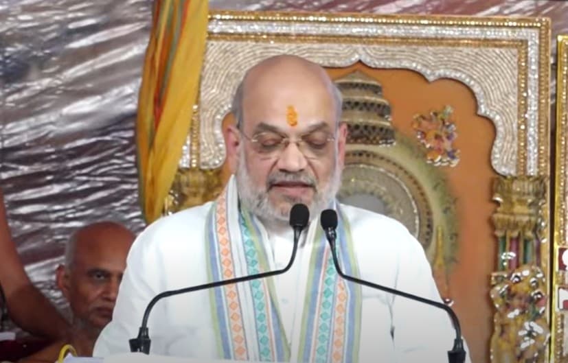 Amit Shah in CG: माँ बम्लेश्वरी मंदिर पहुंचे गृहमंत्री अमित शाह, देखें तस्वीरें 
