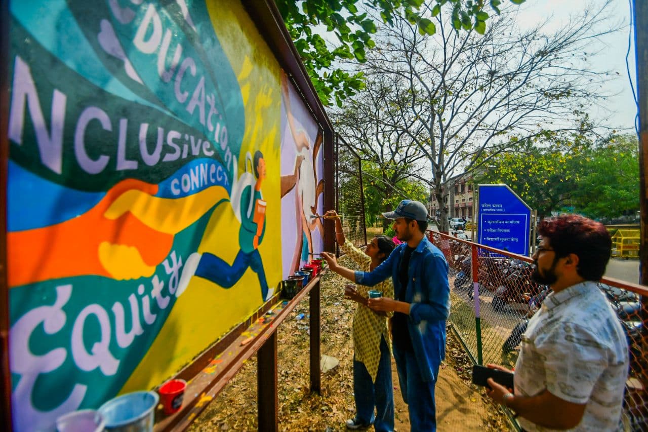 Painting on notice board 