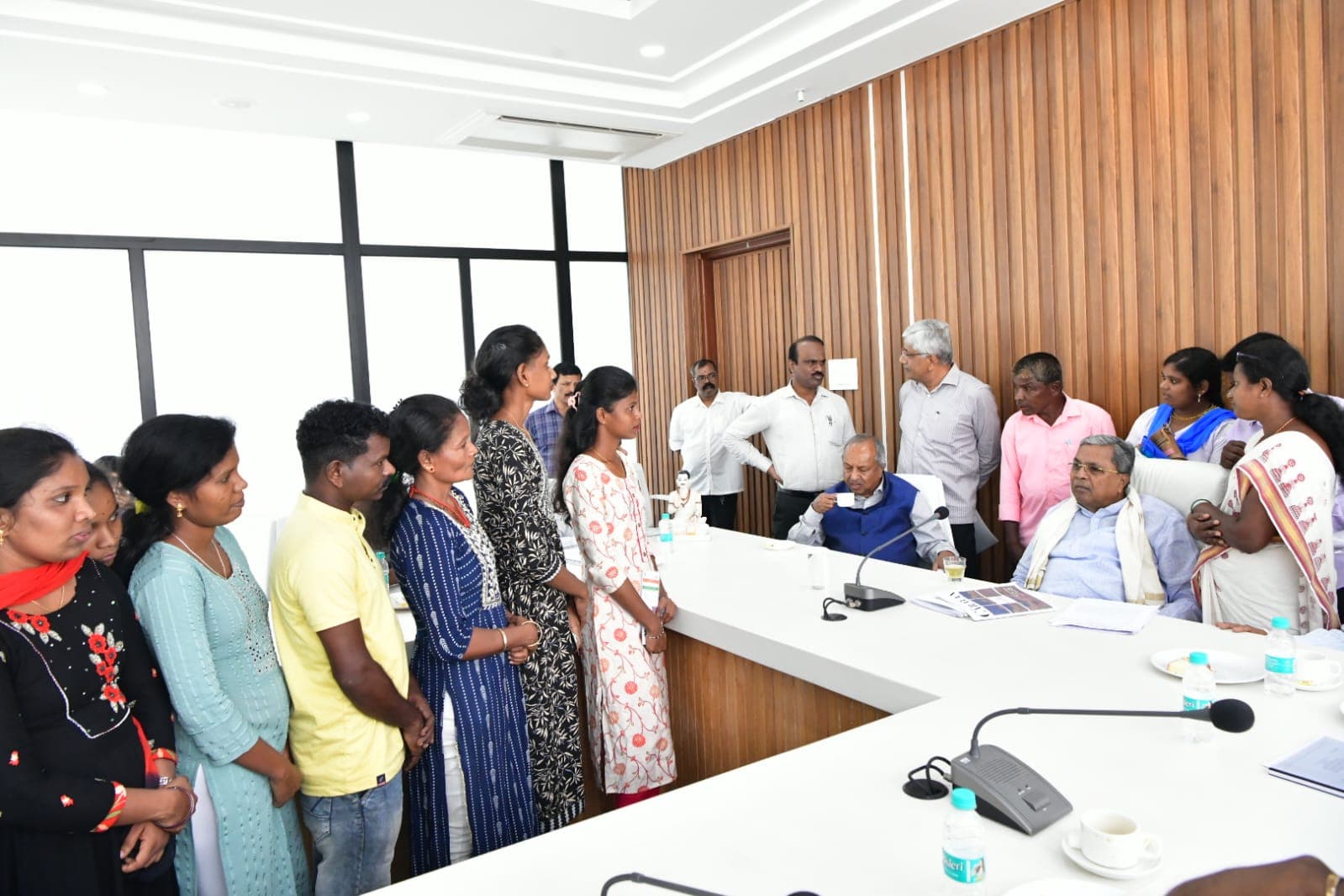 cm meeting delegation