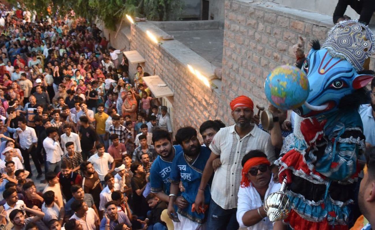 Varaha Avatar Utsav celebrated in Banshiwala temple of the city: Devotees gathered to see Varaha Leela