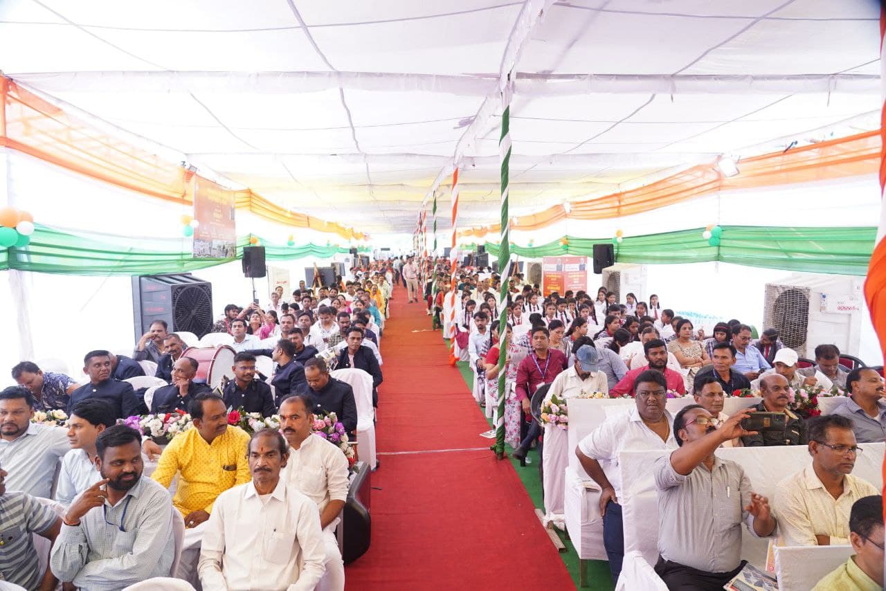Amrit Bharat Station:उरकुरा रेलवे स्टेशन का पीएम मोदी ने किया उद्घाटन, अब नहीं होंगे हादसे,  देखें तस्वीरें 

