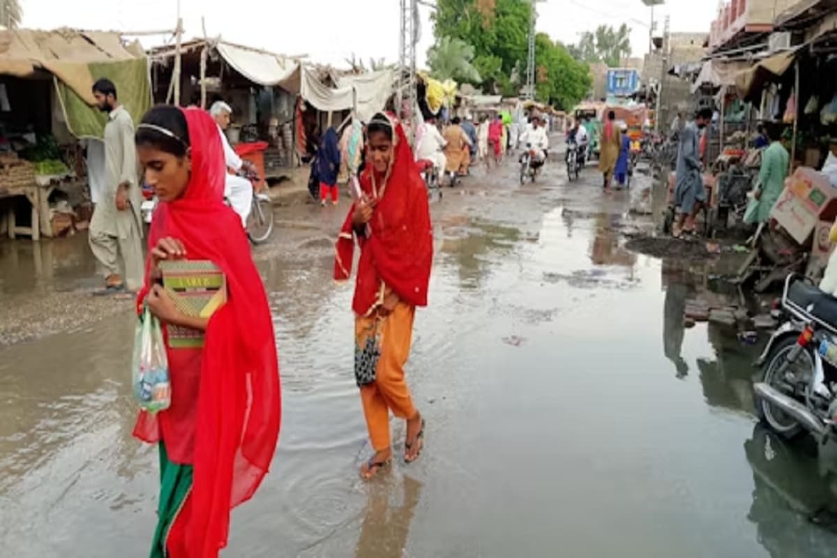 CG Weather Update: 21 जून को जमकर बरसेंगे बादल! मनेंद्रगढ़-कोरिया-सूरजपुर में यलो अलर्ट जारी, बिजली गिरने की संभावना
